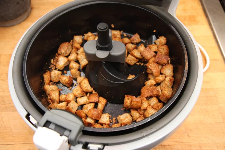 croutons in an air fryer